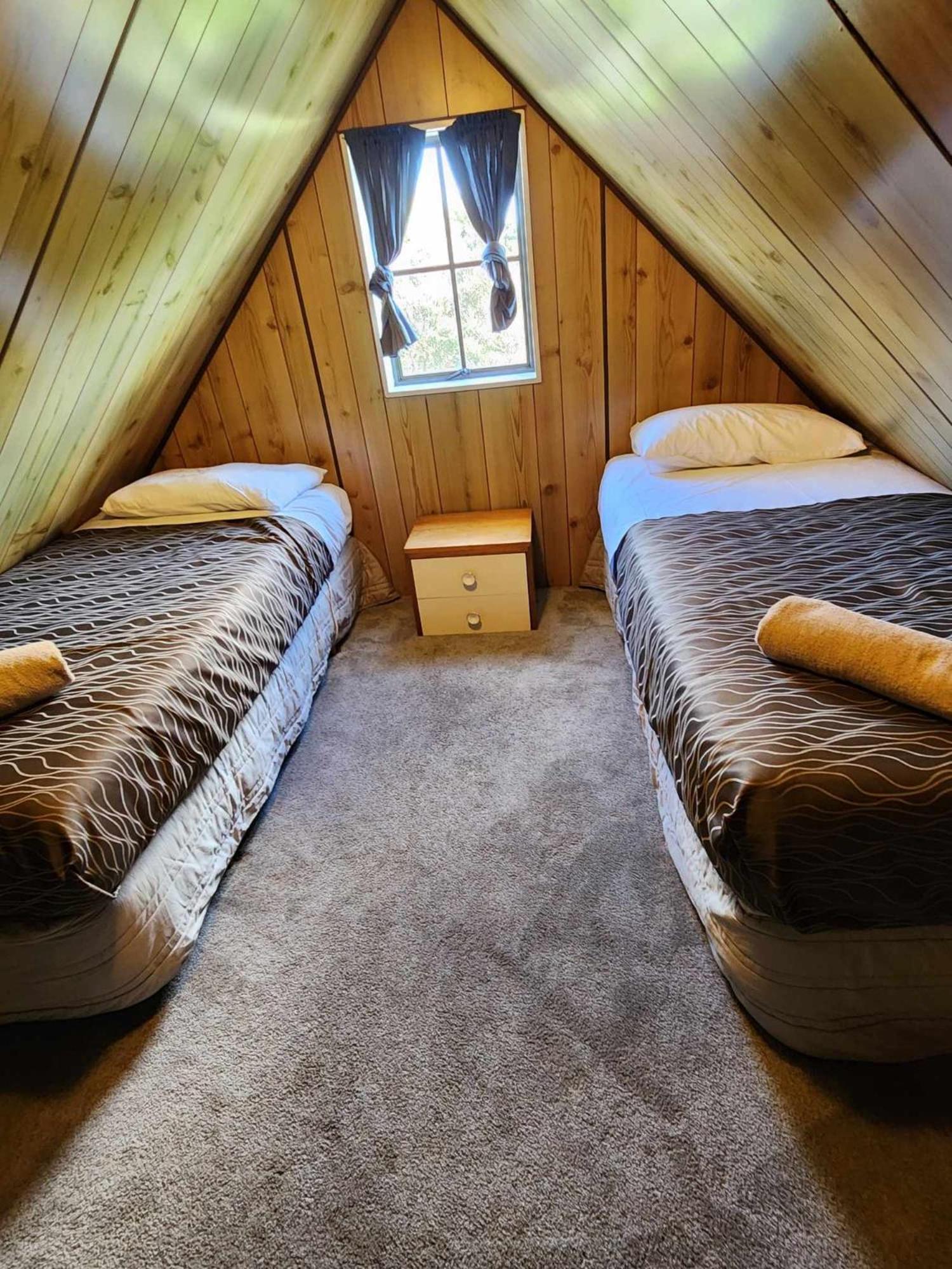 Bulls Motel & Holiday Park Halcombe Экстерьер фото